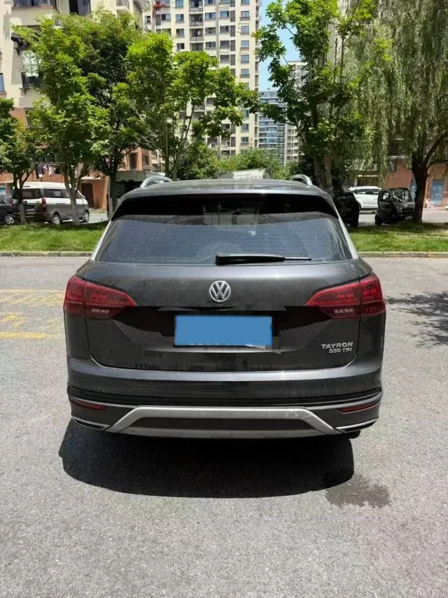 2019 Jeep Cherokee 2.0T 234HP L4 9AT,autocango,china used car exporter,china ev exporter,chinese used car exporter,chinese used ev exporter