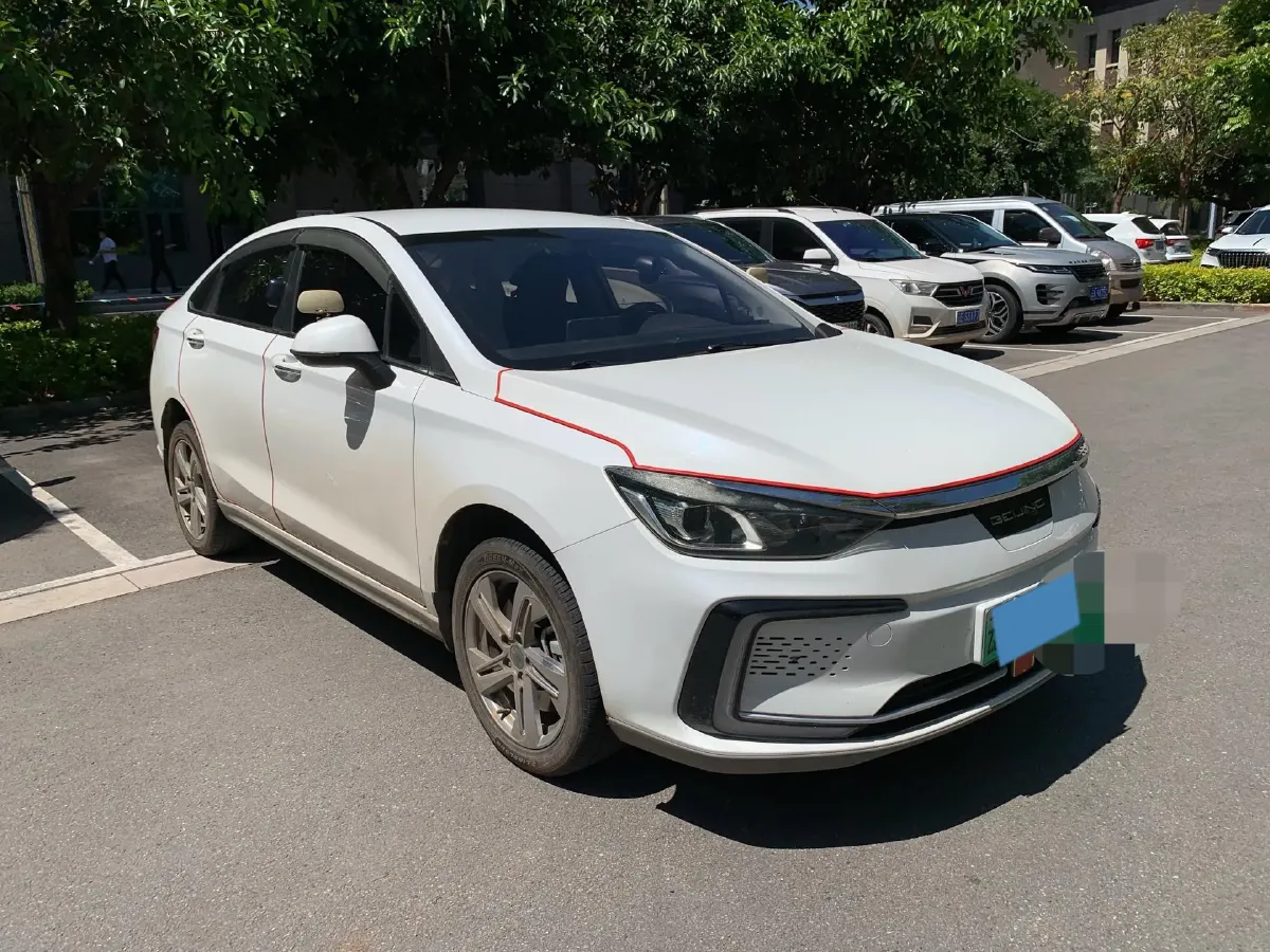 2022 Bestune B70 2.0T 224HP L4 6AT,autocango,china used car exporter,china ev exporter,chinese used car exporter,chinese used ev exporter