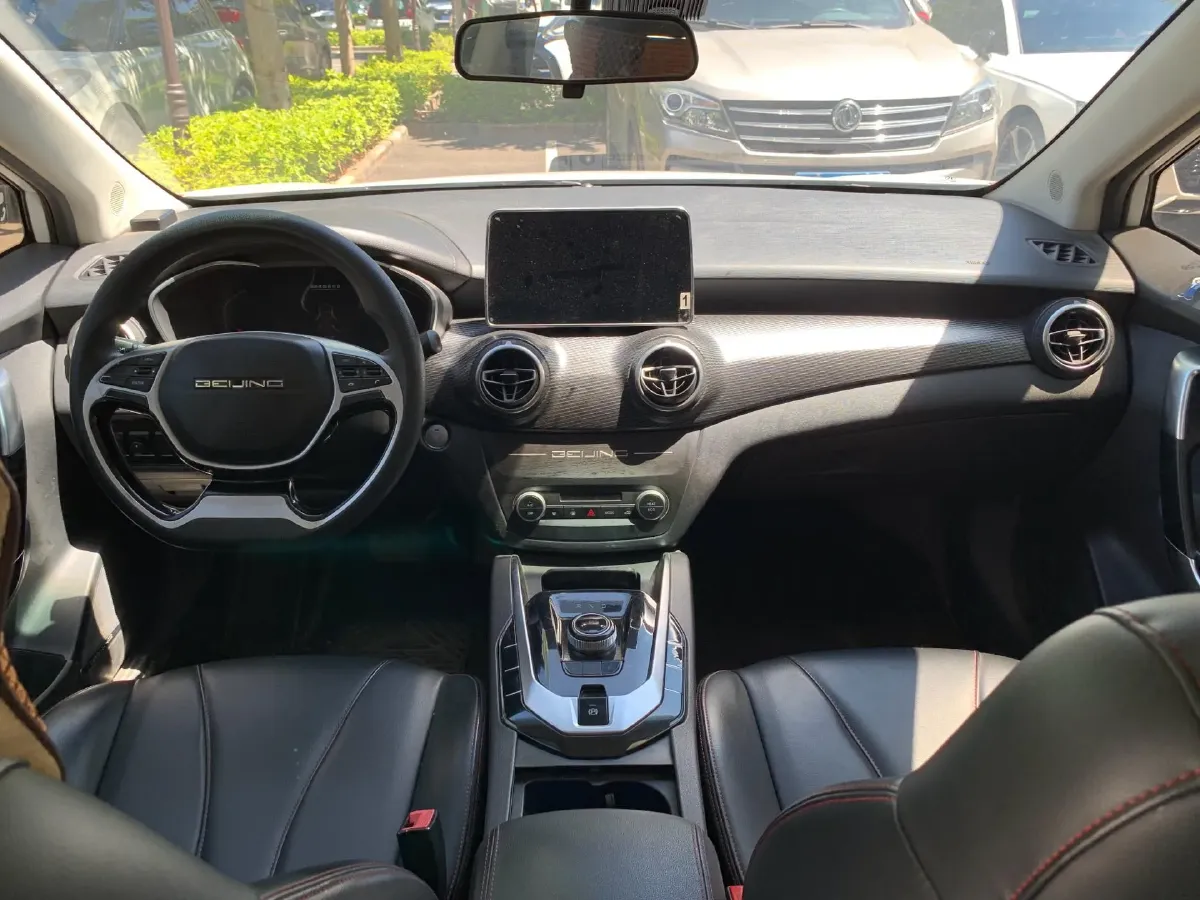 2022 Bestune B70 2.0T 224HP L4 6AT,autocango,china used car exporter,china ev exporter,chinese used car exporter,chinese used ev exporter