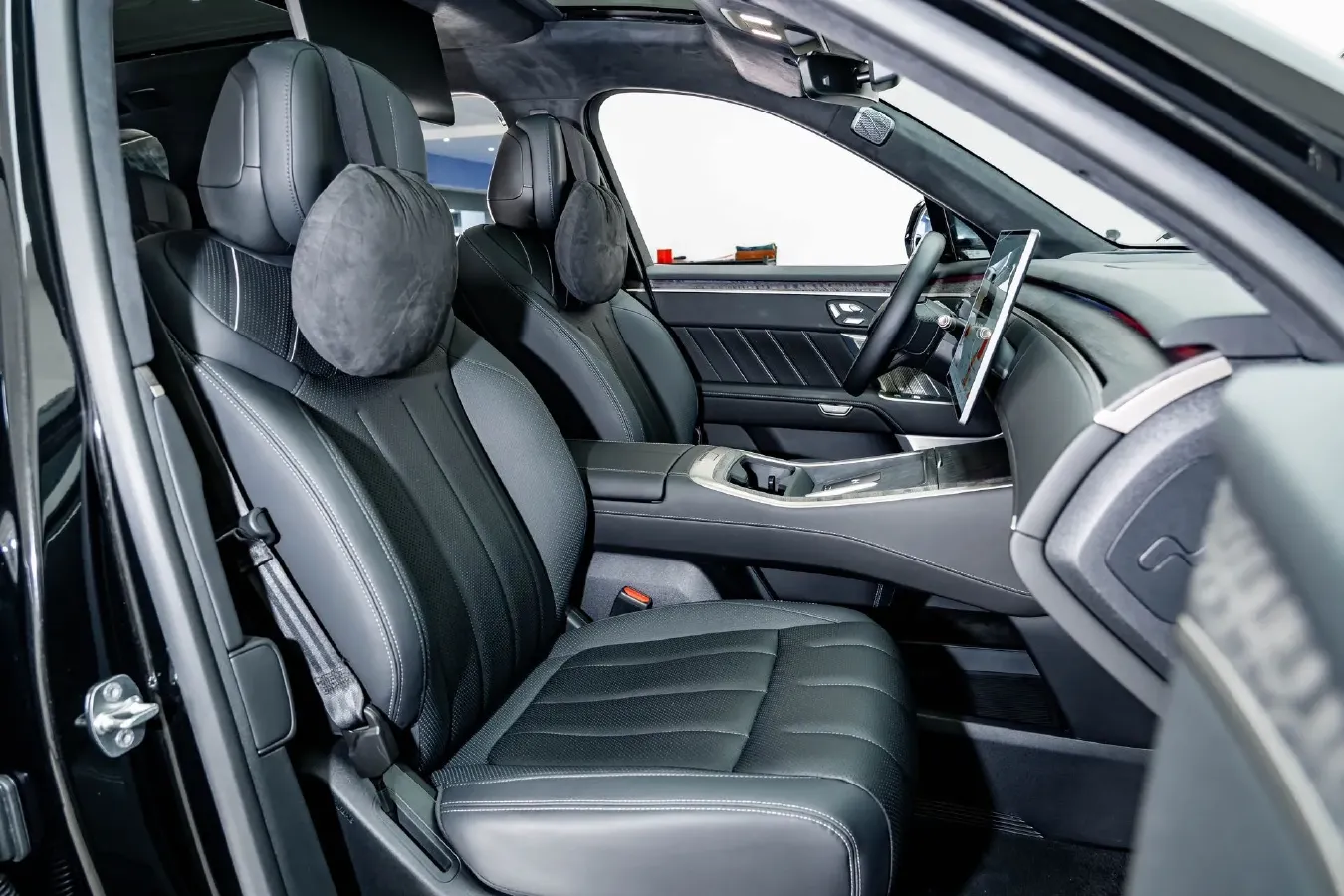 2025 ONVO L90 BEV,autocango,china used car exporter,china ev exporter,chinese used car exporter,chinese used ev exporter