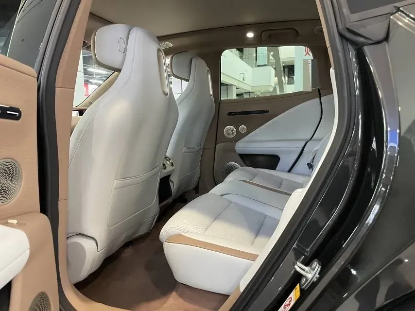 2026 Avatr 07 BEV,autocango,china used car exporter,china ev exporter,chinese used car exporter,chinese used ev exporter