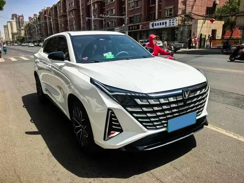 2024 ChangAn UNI-Z 1.5L 98HP L4 E-CVT PHEV 18.4KWH,autocango,china used car exporter,china ev exporter,chinese used car exporter,chinese used ev exporter
