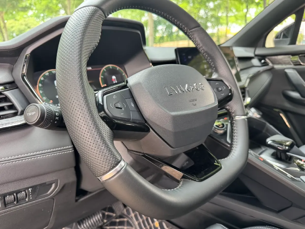 2020 LYNK&CO 06 1.5T 177HP L3 7DCT,autocango,china used car exporter,china ev exporter,chinese used car exporter,chinese used ev exporter