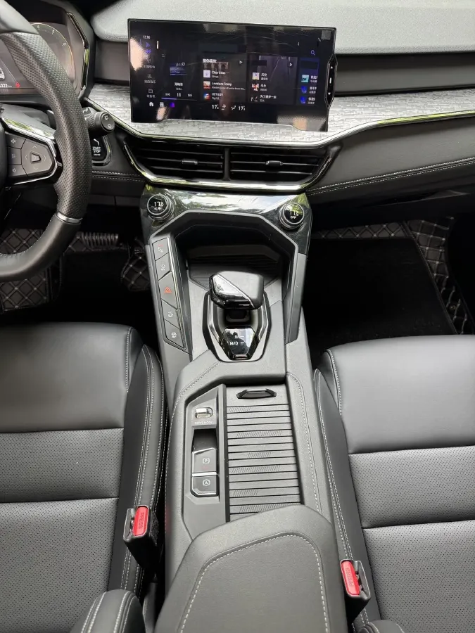 2020 LYNK&CO 06 1.5T 177HP L3 7DCT,autocango,china used car exporter,china ev exporter,chinese used car exporter,chinese used ev exporter
