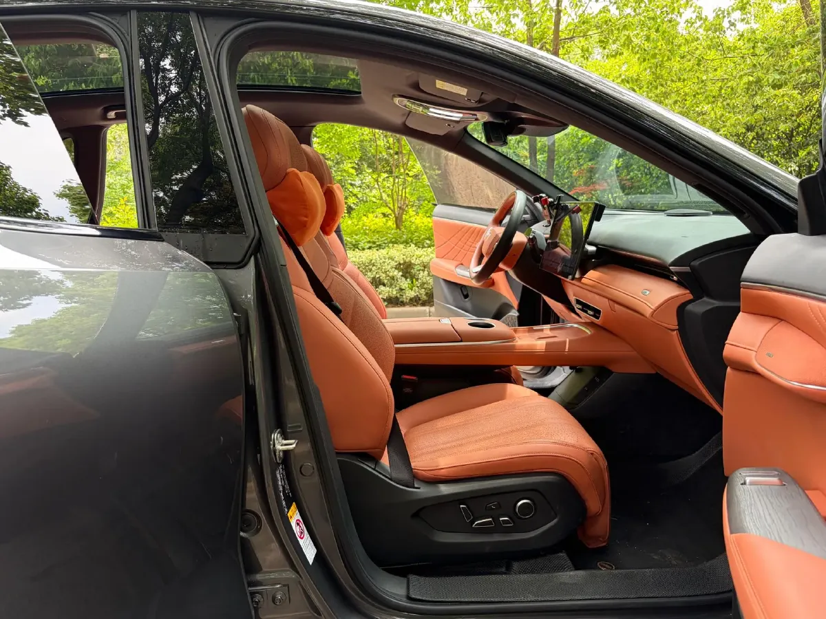 2025 Deepal S07 BEV 68.82KWH,autocango,china used car exporter,china ev exporter,chinese used car exporter,chinese used ev exporter
