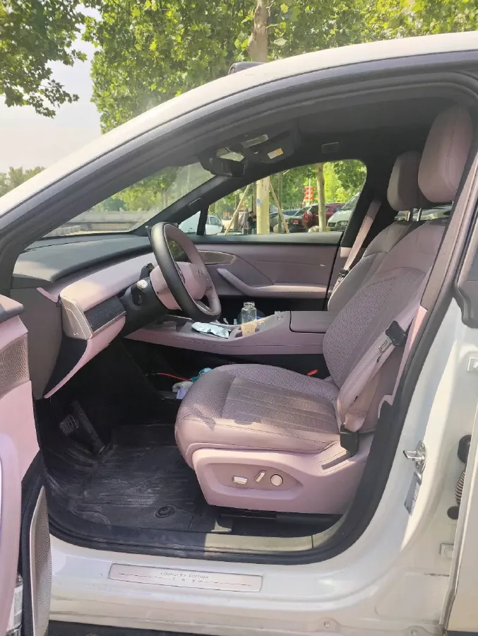 2024 ONVO L60 BEV 60KWH,autocango,china used car exporter,china ev exporter,chinese used car exporter,chinese used ev exporter