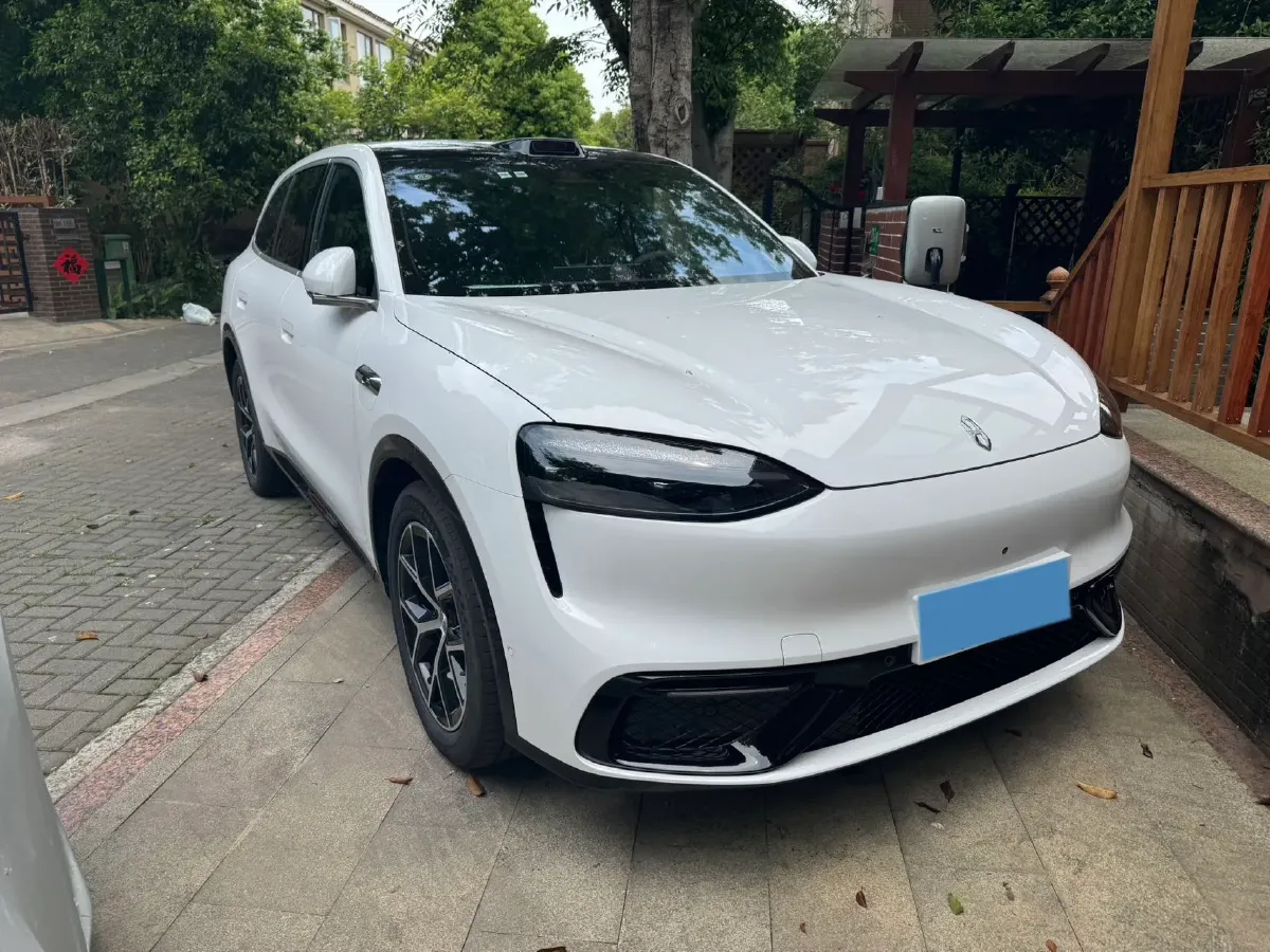 2026 AITO AITO M7 REEV 160HP REEV,autocango,china used car exporter,china ev exporter,chinese used car exporter,chinese used ev exporter
