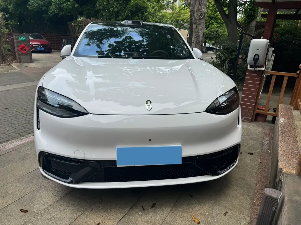 2026 AITO AITO M7 REEV 160HP REEV,autocango,china used car exporter,china ev exporter,chinese used car exporter,chinese used ev exporter