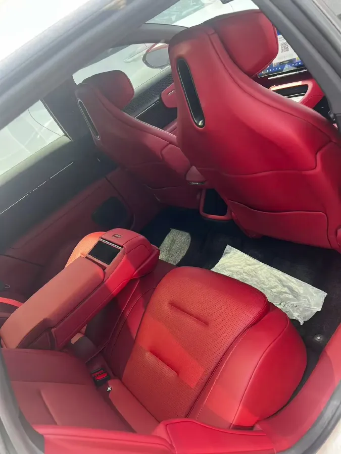 2025 Avatr 12 BEV,autocango,china used car exporter,china ev exporter,chinese used car exporter,chinese used ev exporter