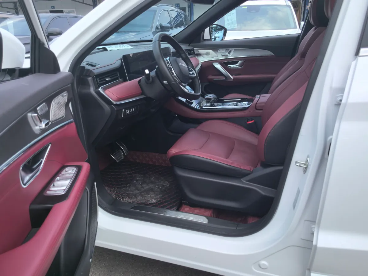 2021 Chery Tiggo 8 Plus 1.6T 197HP L4 7DCT,autocango,china used car exporter,china ev exporter,chinese used car exporter,chinese used ev exporter