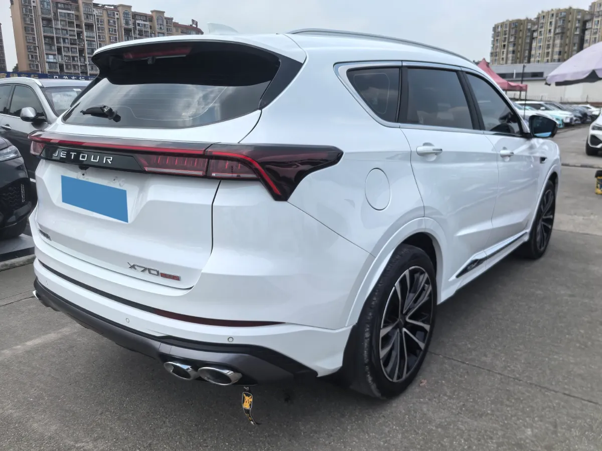 2021 Chery Tiggo 8 Plus 1.6T 197HP L4 7DCT,autocango,china used car exporter,china ev exporter,chinese used car exporter,chinese used ev exporter