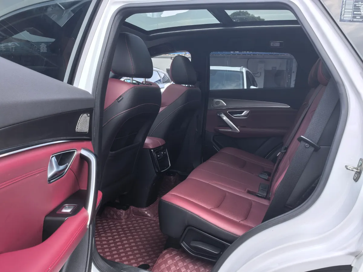 2021 Chery Tiggo 8 Plus 1.6T 197HP L4 7DCT,autocango,china used car exporter,china ev exporter,chinese used car exporter,chinese used ev exporter