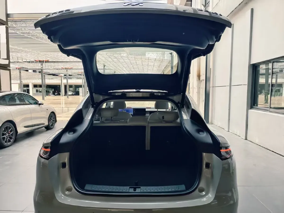 2026 IM LS6 BEV,autocango,china used car exporter,china ev exporter,chinese used car exporter,chinese used ev exporter