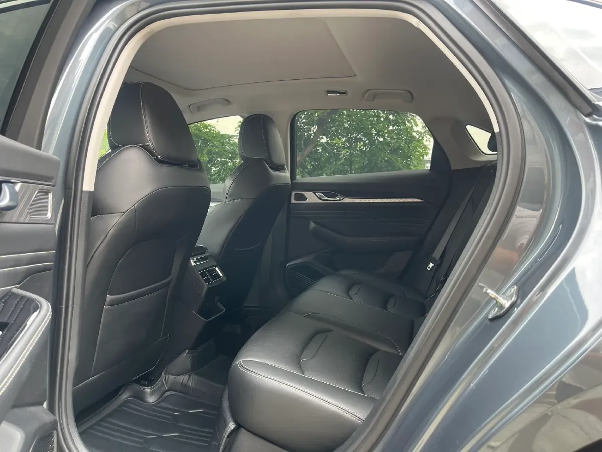 2023 Geely Preface 2.0T 190HP L4 7DCT,autocango,china used car exporter,china ev exporter,chinese used car exporter,chinese used ev exporter