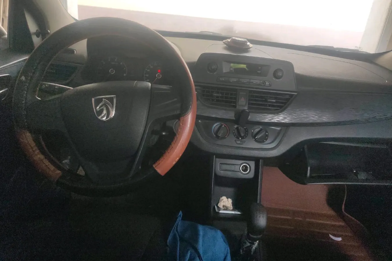 2020 BaoJun 310 1.2L 80HP L4 5MT,autocango,china used car exporter,china ev exporter,chinese used car exporter,chinese used ev exporter