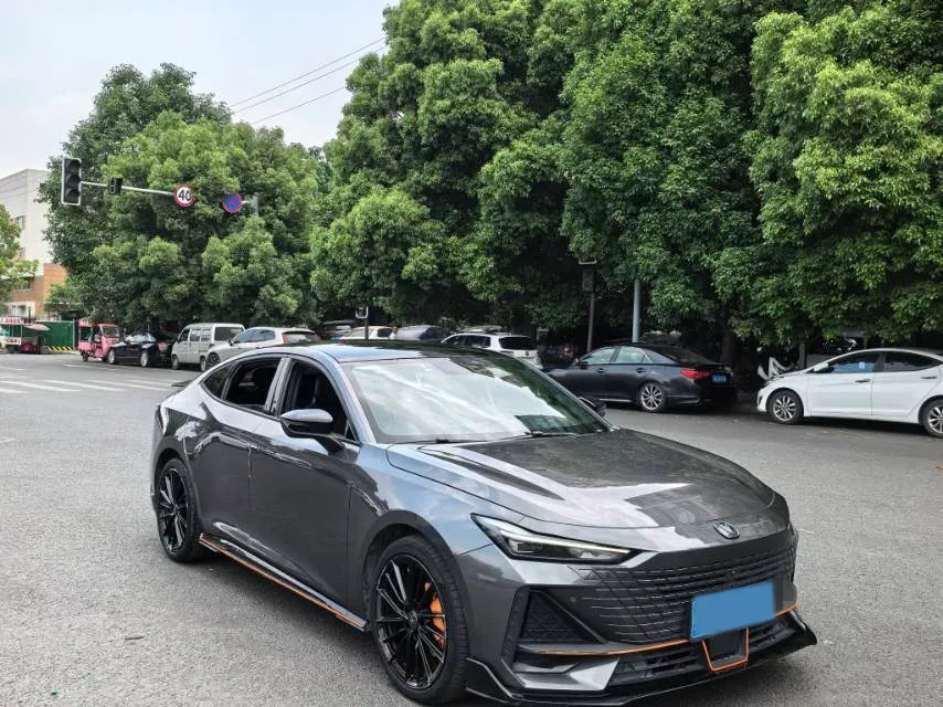 2022 ChangAn UNI-V 1.5T 188HP L4 7DCT,autocango,china used car exporter,china ev exporter,chinese used car exporter,chinese used ev exporter