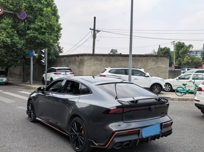 2022 ChangAn UNI-V 1.5T 188HP L4 7DCT,autocango,china used car exporter,china ev exporter,chinese used car exporter,chinese used ev exporter