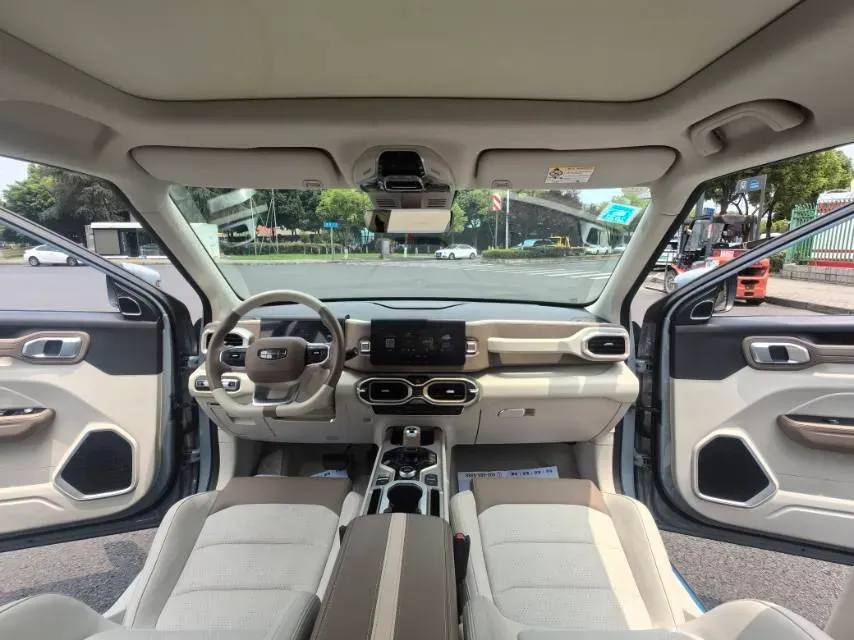 2020 Geely ICON 1.5T 177HP L3 7DCT,autocango,china used car exporter,china ev exporter,chinese used car exporter,chinese used ev exporter