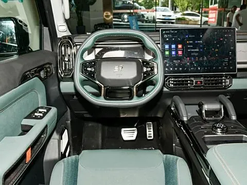 2023 Jetour Traveller 2.0T 254HP L4 7DCT,autocango,china used car exporter,china ev exporter,chinese used car exporter,chinese used ev exporter