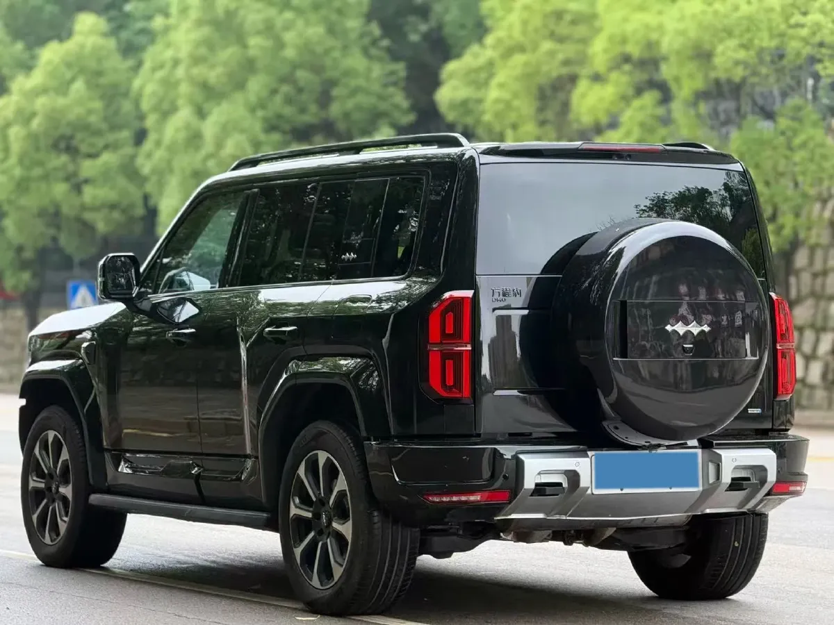 2025 FangChengBao Bao 5 1.5T 194HP L4 E-CVT PHEV 31.8KWH,autocango,china used car exporter,china ev exporter,chinese used car exporter,chinese used ev exporter