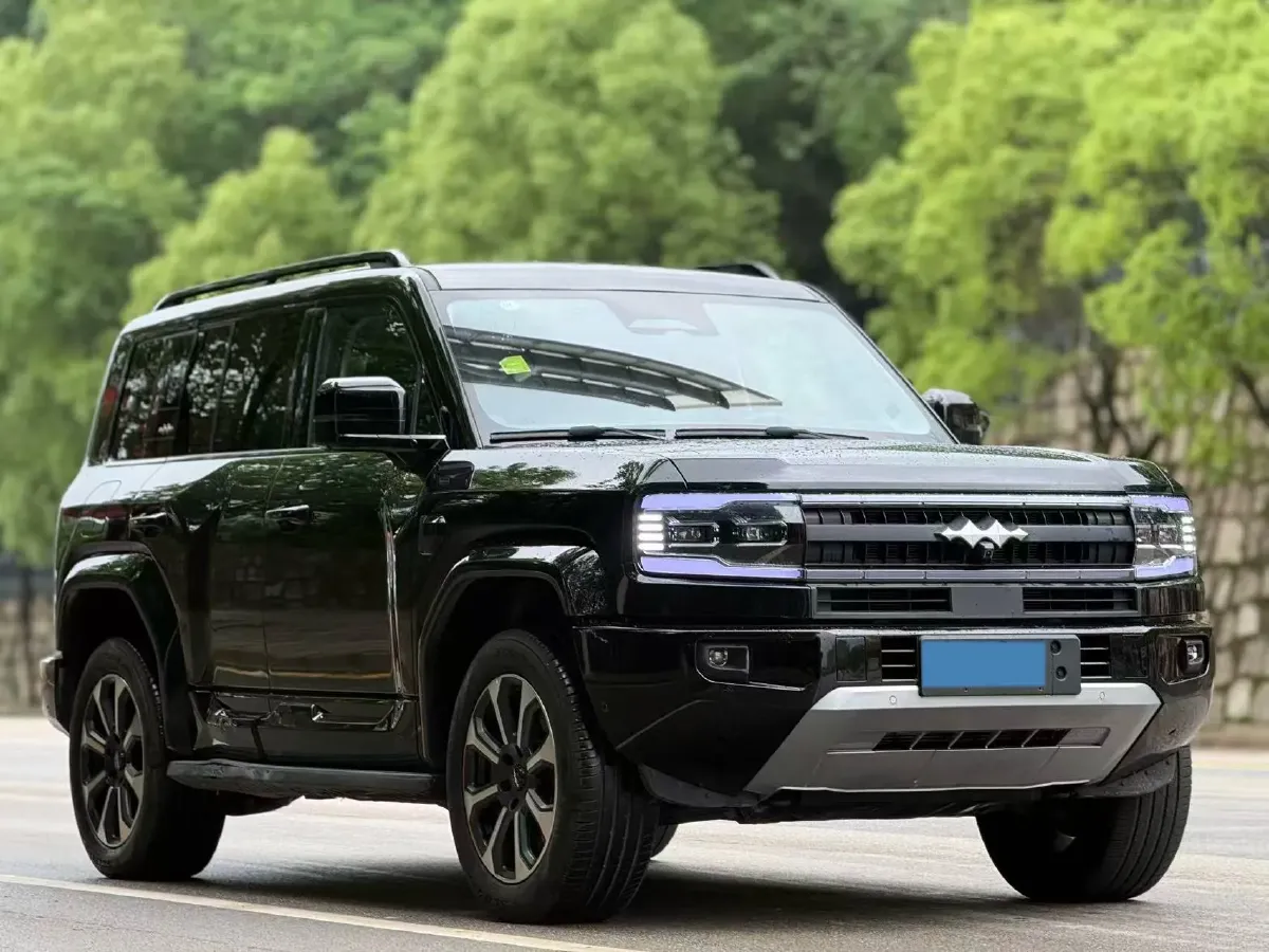 2025 FangChengBao Bao 5 1.5T 194HP L4 E-CVT PHEV 31.8KWH,autocango,china used car exporter,china ev exporter,chinese used car exporter,chinese used ev exporter