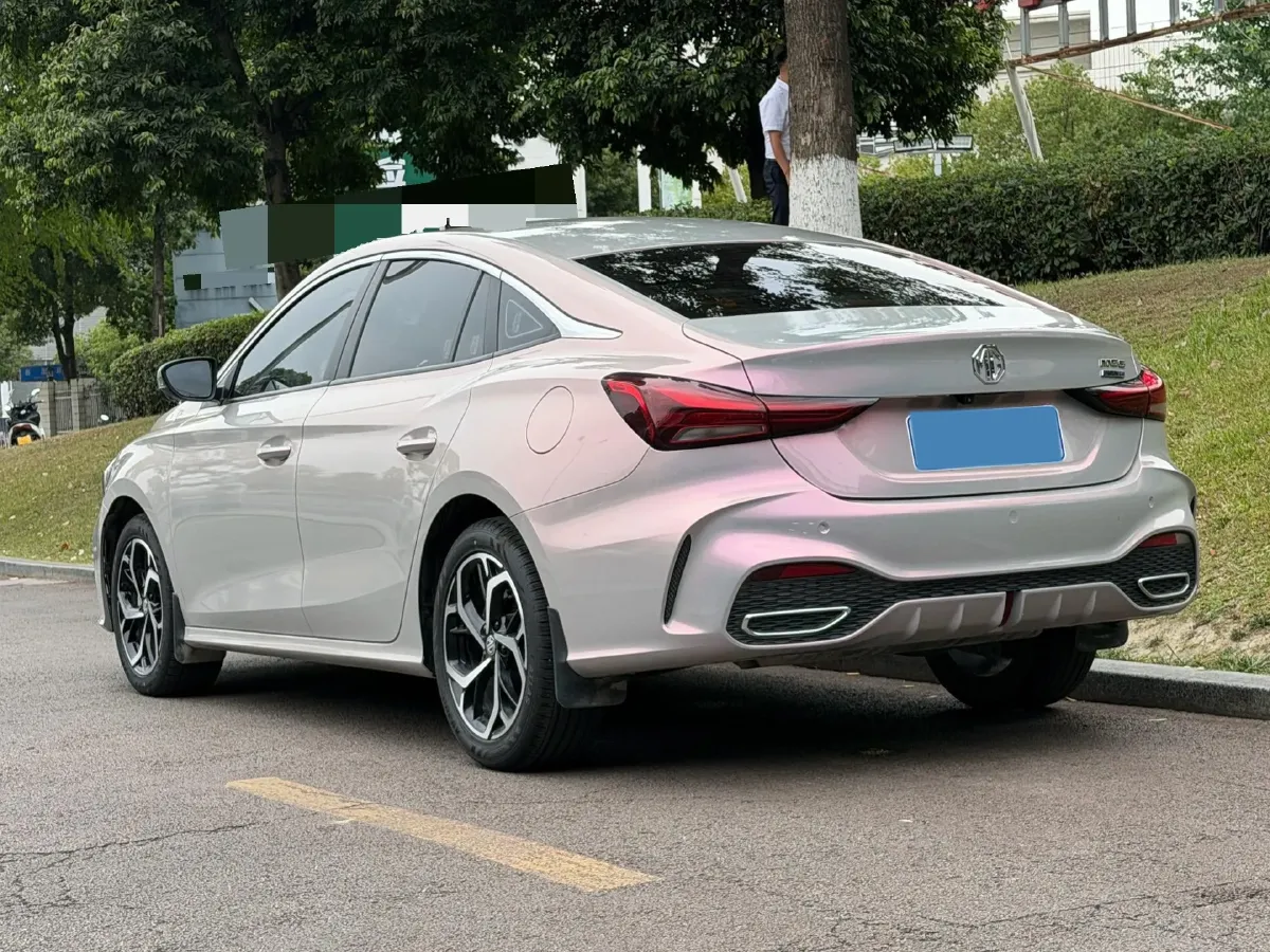 2025 MG 5 1.5T 181HP L4 7DCT,autocango,china used car exporter,china ev exporter,chinese used car exporter,chinese used ev exporter