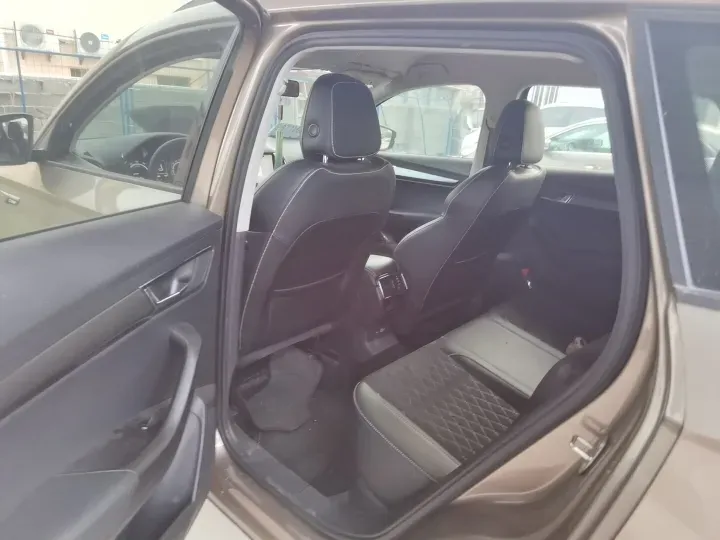 2021 Skoda Karoq 1.4T 150HP L4 7DCT,autocango,china used car exporter,china ev exporter,chinese used car exporter,chinese used ev exporter