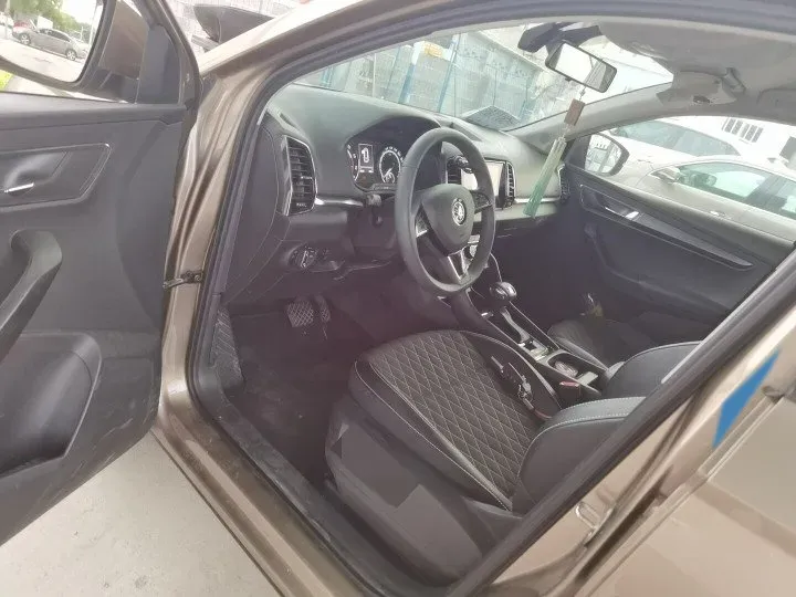 2021 Skoda Karoq 1.4T 150HP L4 7DCT,autocango,china used car exporter,china ev exporter,chinese used car exporter,chinese used ev exporter