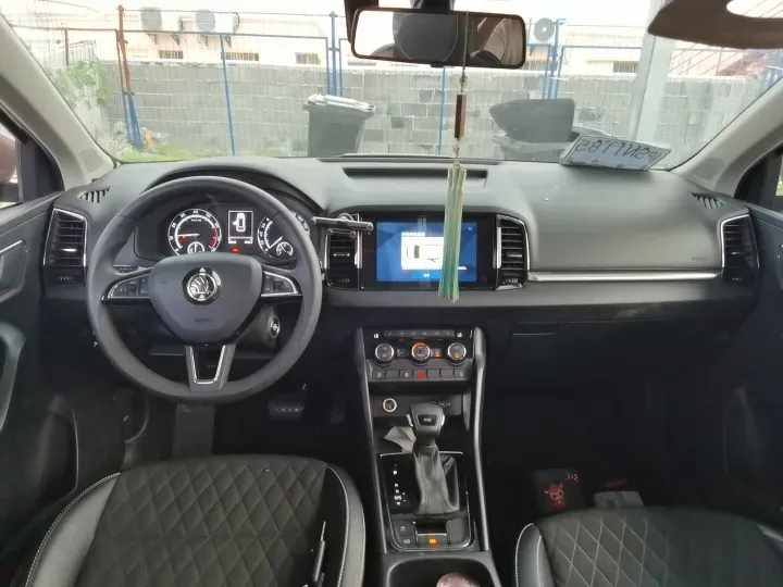 2021 Skoda Karoq 1.4T 150HP L4 7DCT,autocango,china used car exporter,china ev exporter,chinese used car exporter,chinese used ev exporter