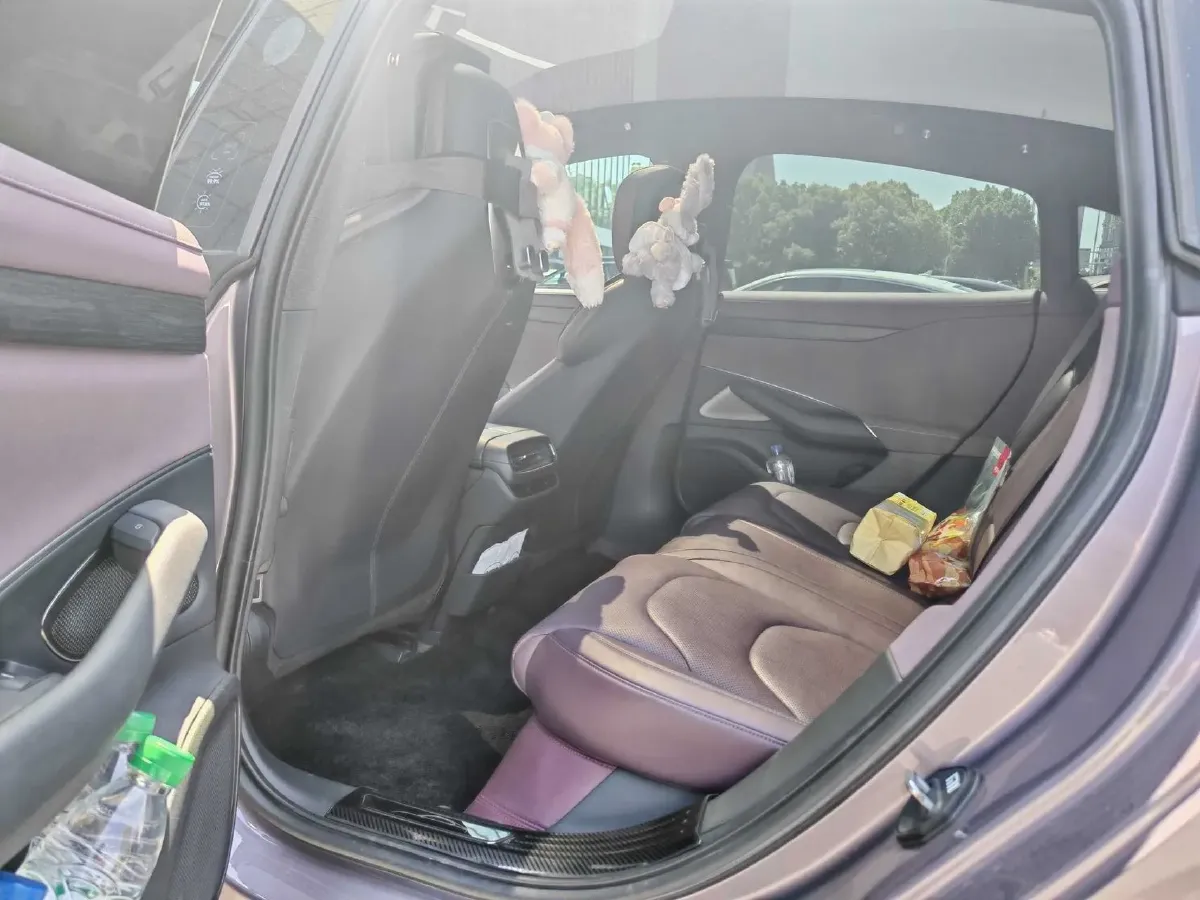 2024 MI SU7 BEV 73.6KWH,autocango,china used car exporter,china ev exporter,chinese used car exporter,chinese used ev exporter