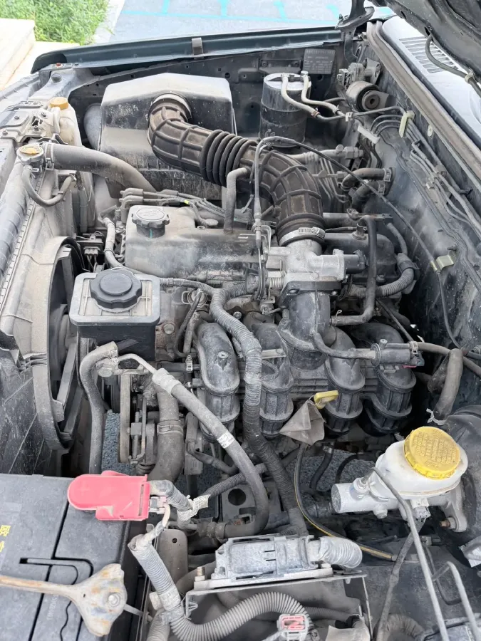 2018 Dongfeng RuiQi 2.4L 139HP L4 5MT,autocango,china used car exporter,china ev exporter,chinese used car exporter,chinese used ev exporter