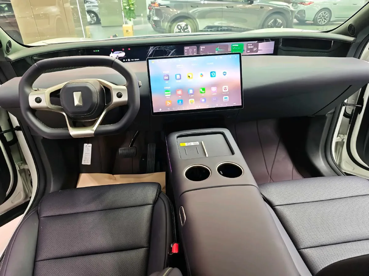 2026 Avatr 07 1.5T 156HP L4 REEV,autocango,china used car exporter,china ev exporter,chinese used car exporter,chinese used ev exporter