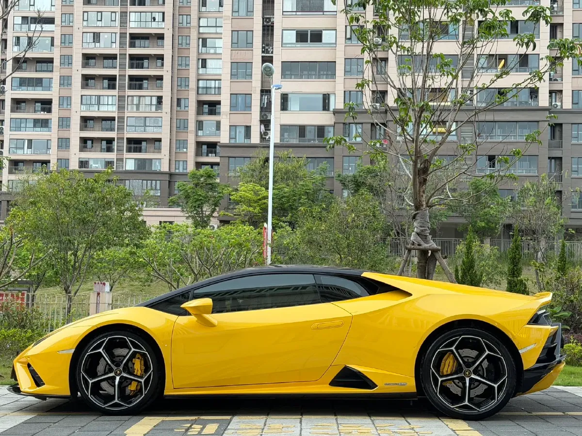 2020 Lamborghini Huracán 5.2L 611HP V10 7DCT,autocango,china used car exporter,china ev exporter,chinese used car exporter,chinese used ev exporter