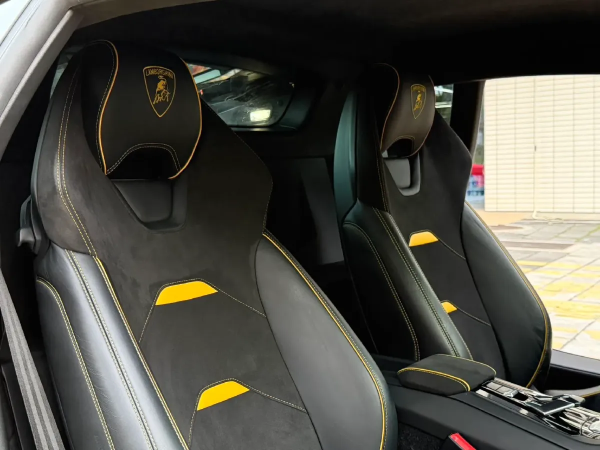 2020 Lamborghini Huracán 5.2L 611HP V10 7DCT,autocango,china used car exporter,china ev exporter,chinese used car exporter,chinese used ev exporter