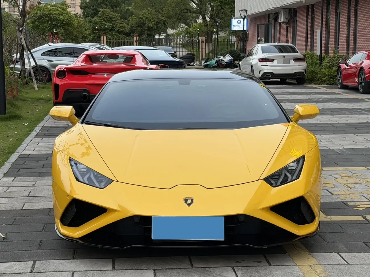 2020 Lamborghini Huracán 5.2L 611HP V10 7DCT,autocango,china used car exporter,china ev exporter,chinese used car exporter,chinese used ev exporter