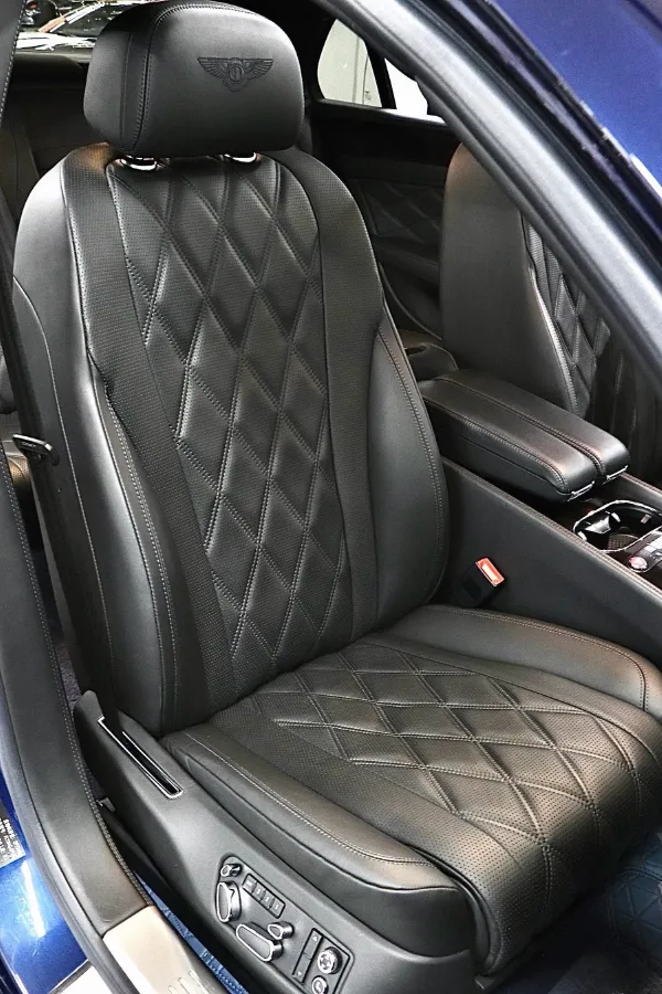 2017 Bentley Flying Spur 4.0T 507HP V8 8AT,autocango,china used car exporter,china ev exporter,chinese used car exporter,chinese used ev exporter