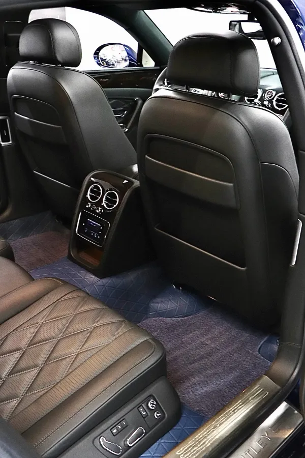2017 Bentley Flying Spur 4.0T 507HP V8 8AT,autocango,china used car exporter,china ev exporter,chinese used car exporter,chinese used ev exporter