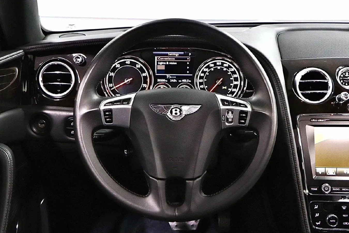 2017 Bentley Flying Spur 4.0T 507HP V8 8AT,autocango,china used car exporter,china ev exporter,chinese used car exporter,chinese used ev exporter