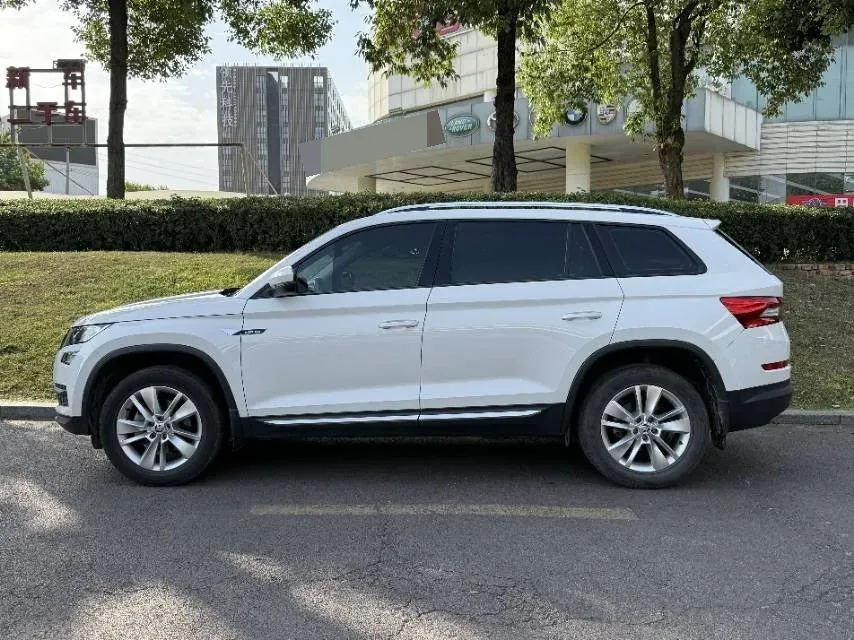 2019 Skoda Kodiak GT 2.0T 220HP L4 7DCT,autocango,china used car exporter,china ev exporter,chinese used car exporter,chinese used ev exporter