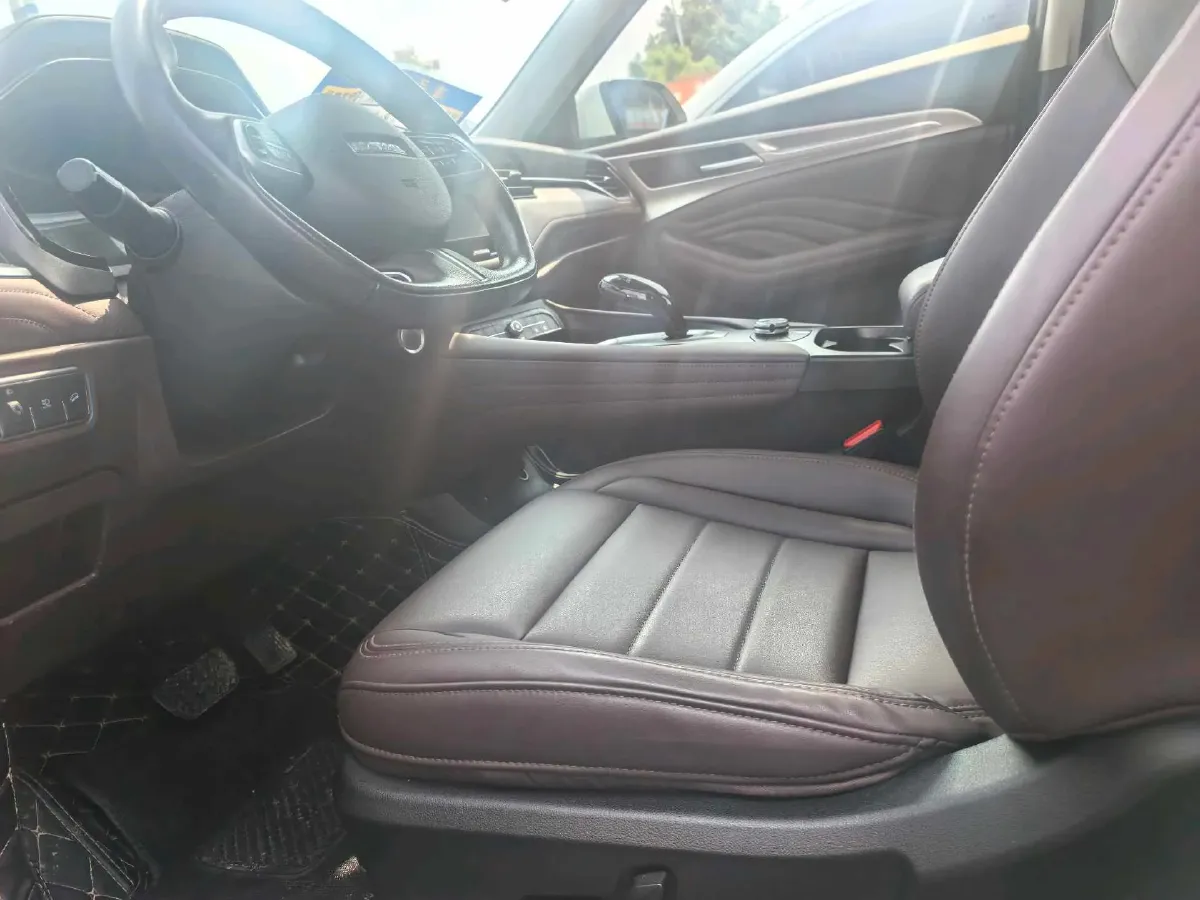 2019 Haval F7 2.0T 197HP L4 7DCT,autocango,china used car exporter,china ev exporter,chinese used car exporter,chinese used ev exporter