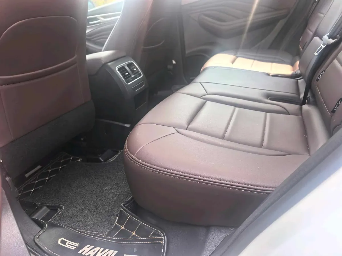 2019 Haval F7 2.0T 197HP L4 7DCT,autocango,china used car exporter,china ev exporter,chinese used car exporter,chinese used ev exporter