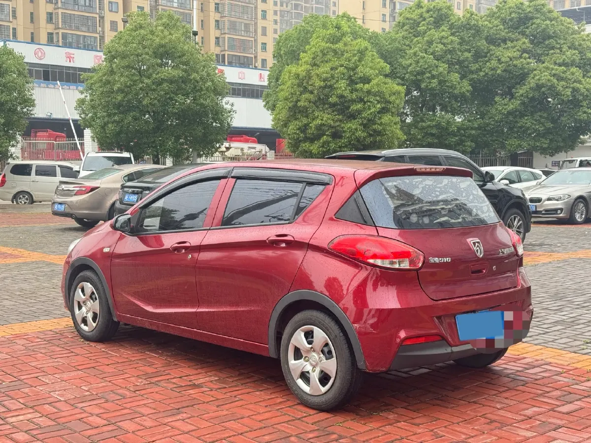 2017 BaoJun 310W 1.2L 82HP L4 6MT,autocango,china used car exporter,china ev exporter,chinese used car exporter,chinese used ev exporter