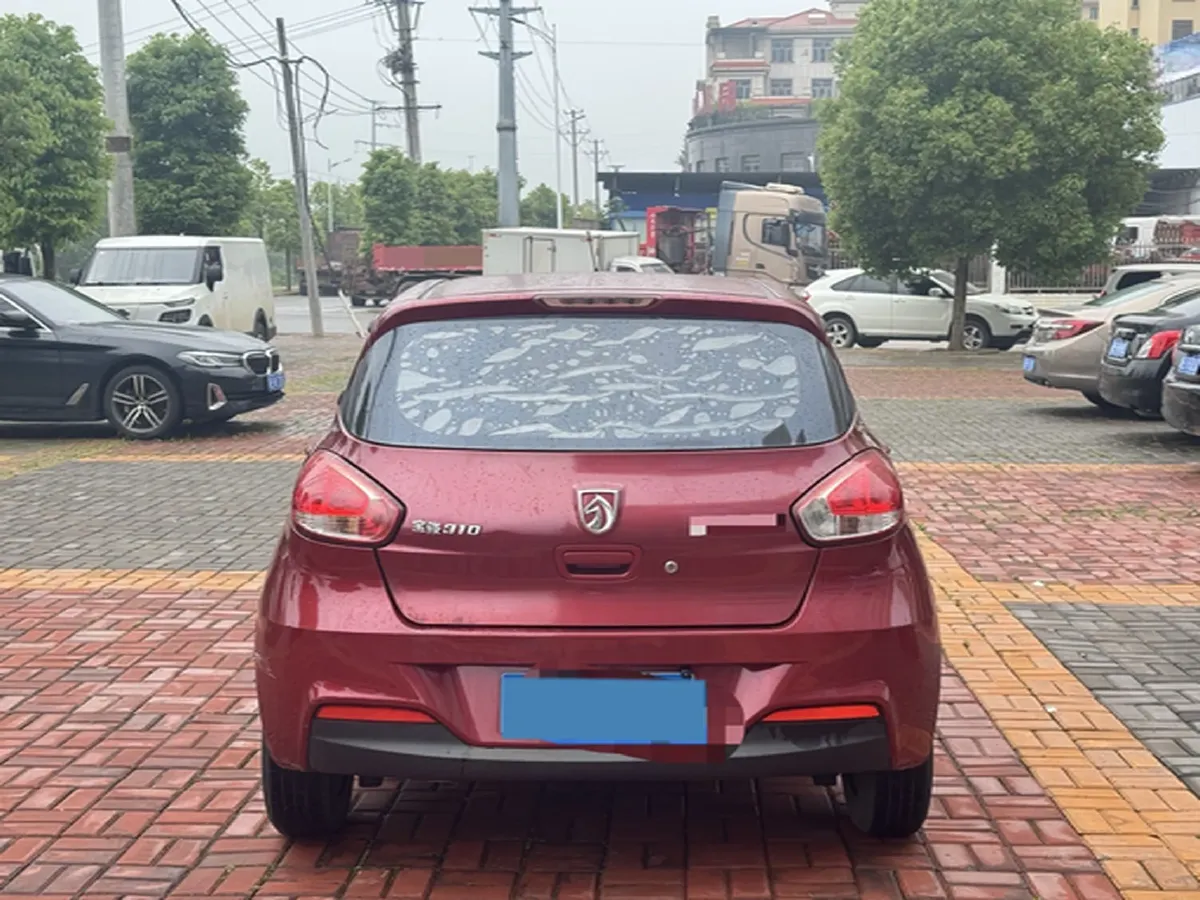 2017 BaoJun 310W 1.2L 82HP L4 6MT,autocango,china used car exporter,china ev exporter,chinese used car exporter,chinese used ev exporter