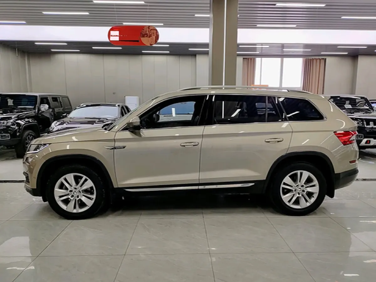 2019 Chevrolet Equinox 2.0T 260HP L4 9AT,autocango,china used car exporter,china ev exporter,chinese used car exporter,chinese used ev exporter