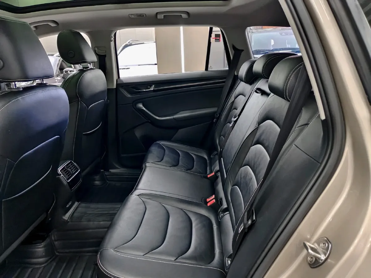 2019 Chevrolet Equinox 2.0T 260HP L4 9AT,autocango,china used car exporter,china ev exporter,chinese used car exporter,chinese used ev exporter