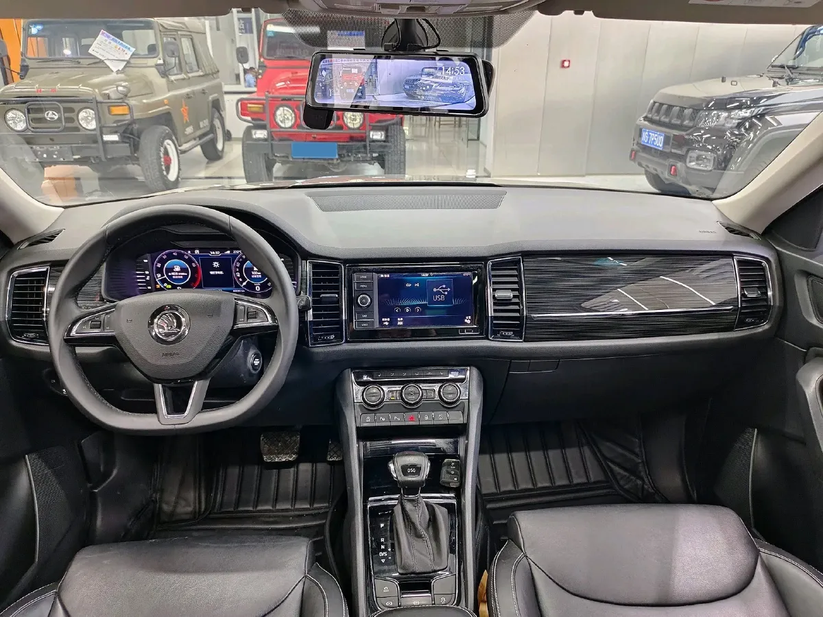 2019 Chevrolet Equinox 2.0T 260HP L4 9AT,autocango,china used car exporter,china ev exporter,chinese used car exporter,chinese used ev exporter