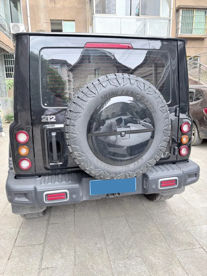 2025 212 212 T01 2.0T 252HP L4 8AT,autocango,china used car exporter,china ev exporter,chinese used car exporter,chinese used ev exporter