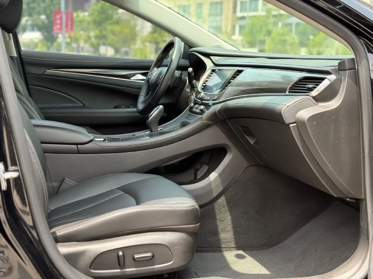 2021 Buick Larcosse 2.0T 237HP L4 9AT,autocango,china used car exporter,china ev exporter,chinese used car exporter,chinese used ev exporter