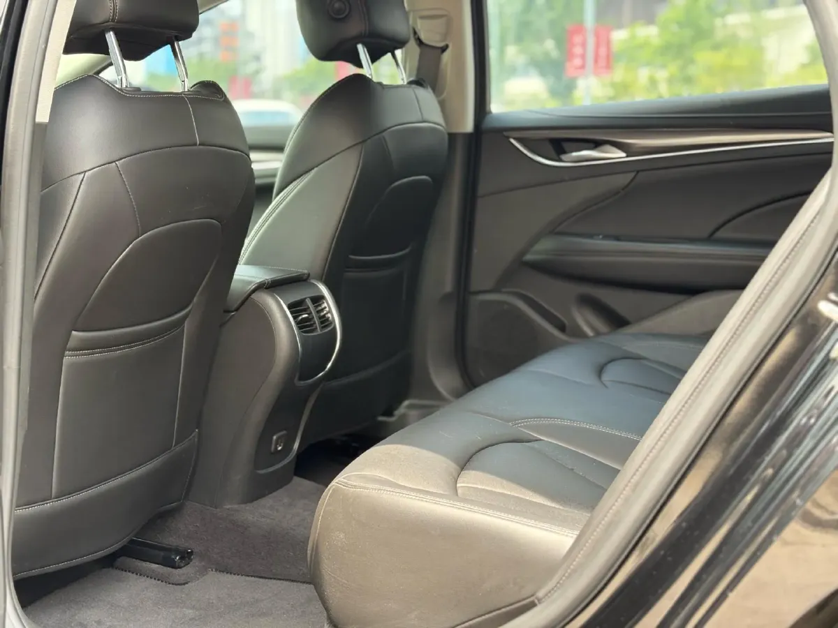 2021 Buick Larcosse 2.0T 237HP L4 9AT,autocango,china used car exporter,china ev exporter,chinese used car exporter,chinese used ev exporter