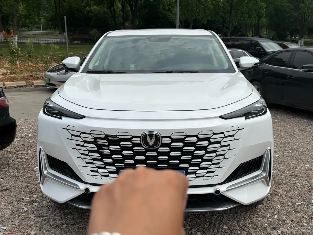 2021 ChangAn UNI-K 2.0T 233HP L4 8AT,autocango,china used car exporter,china ev exporter,chinese used car exporter,chinese used ev exporter